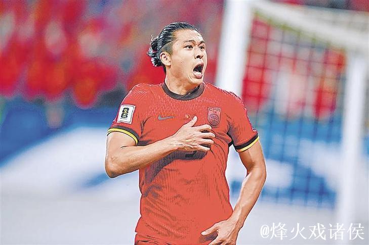 张玉宁将扛起国足进攻大旗 伊万将斟酌谁与他搭档? 张玉宁将扛起国足进攻大旗 伊万将斟酌谁与他搭档?